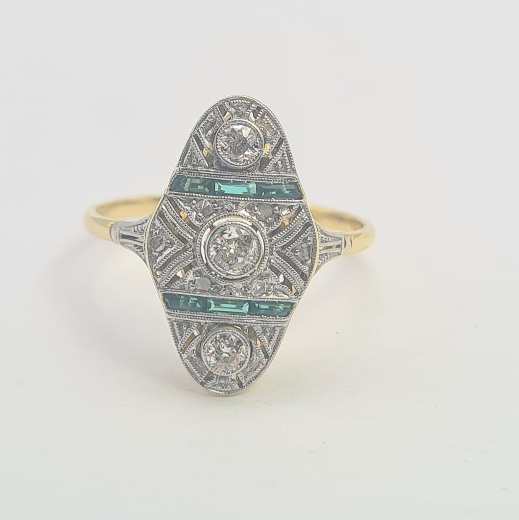 6166: Antique: 18ct Gold Art Deco Emerald Diamonds Panel Ring