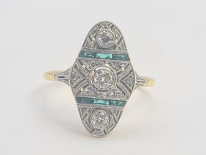 6166: Antique: 18ct Gold Art Deco Emerald Diamonds Panel Ring