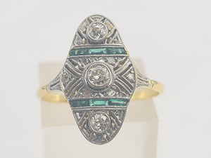6166: Antique: 18ct Gold Art Deco Emerald Diamonds Panel Ring