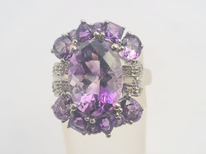 0309: Vintage: Statement 9ct White Gold Lilac Amethysts Diamonds Cocktail Ring-