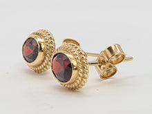 Load image into Gallery viewer, 0556: Vintage: 9ct Gold Cabochon Garnet Stud Earrings-
