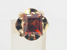 Load image into Gallery viewer, 0294: Vintage: Rare 18ct Gold Large Princess Cut Orange Garnet Statement Ring
