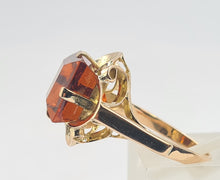 Load image into Gallery viewer, 0294: Vintage: Rare 18ct Gold Large Princess Cut Orange Garnet Statement Ring
