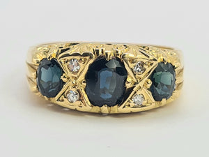 0455: Vintage: 18ct Gold Australian Blue Sapphires Diamonds Statement Ring- Date Mark 1972