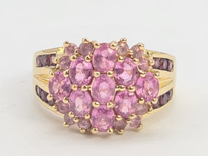 0495: Vintage: 9ct Gold Pink Sapphires Topaz Cocktail Ring- Barbie beauty