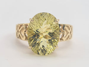 0484: Vintage: 9ct Gold Large Oval Peridot Cocktail Ring