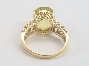 0484: Vintage: 9ct Gold Large Oval Peridot Cocktail Ring