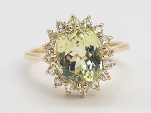 0106: Vintage: 9ct Gold Large Green Topaz Glacier Topaz Halo- beautifully paired cluster ring