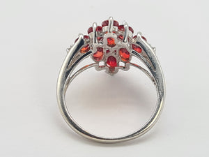 0426: Vintage: 9ct White Gold Red Topaz Diamonds Geometric Set Cocktail Ring