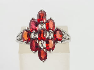 0426: Vintage: 9ct White Gold Red Topaz Diamonds Geometric Set Cocktail Ring