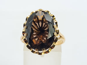 0492: Vintage: 9ct Gold Smokey Quartz Solitaire Ring- Date Mark 1973