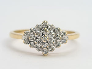 0232: Vintage: 9ct Gold 23 Round Cut Diamonds Dress Ring- petite, sparkling, eye- catching