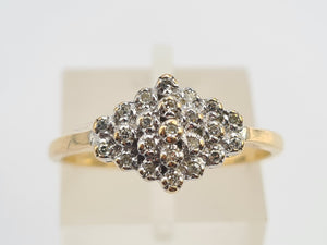 0232: Vintage: 9ct Gold 23 Round Cut Diamonds Dress Ring- petite, sparkling, eye- catching