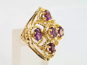 0409: Vintage: 14ct Gold Purple Amethysts Openwork Set Cocktail Ring