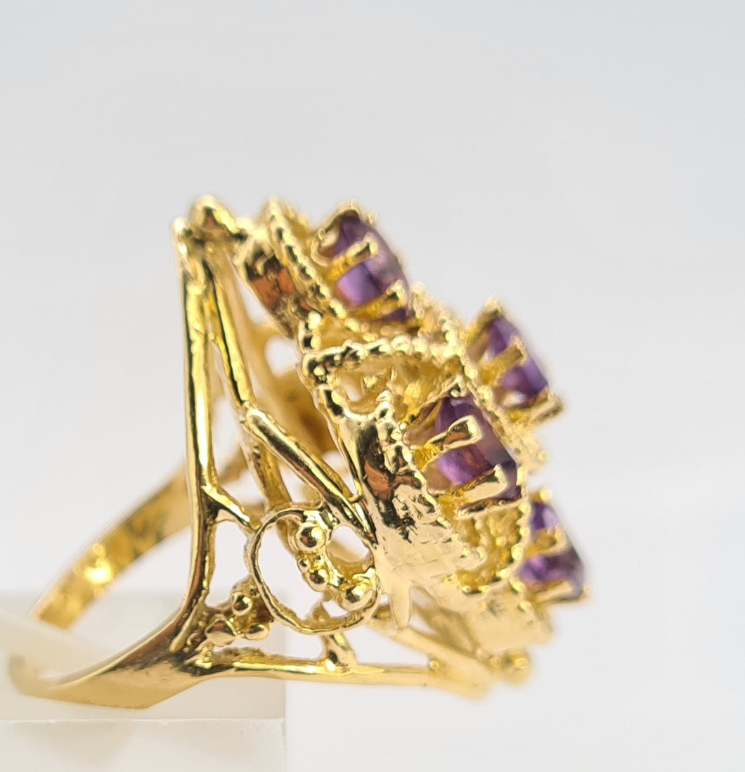6294 Vintage: 14ct Gold Purple Amethysts Openwork Geometric Set Cocktail Ring