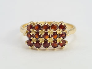 0423: Vintage: 14ct 15 Red Garnets Signet Ring- Lovely symmetry