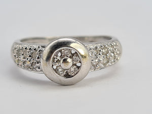 0451: Vintage: 14ct Gold Art Deco Style Diamonds Ring- striking, sparkling, symmetry in