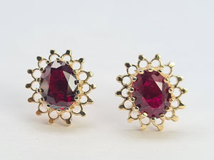 0548: Vintage: 9ct Gold Rich Red Garnet Openwork Earrings- joyous