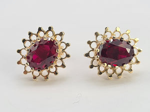 0548: Vintage: 9ct Gold Rich Red Garnet Openwork Earrings- joyous