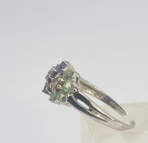 0352: Vintage: 14ct White Gold Multi-Gems Floral Ring- lovely colour mix