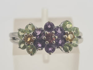 0352: Vintage: 14ct White Gold Multi-Gems Floral Ring- lovely colour mix