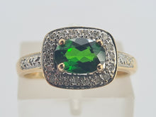 Load image into Gallery viewer, 0413: Vintage: 14ct Gold Green Diopside 16 Diamonds Art Deco Style Dress Ring
