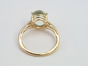 0219 Vintage 9ct Gold Green Quartz 2 Diamonds