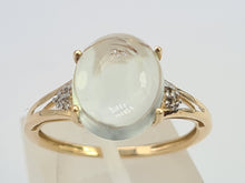 Load image into Gallery viewer, 0219 Vintage 9ct Gold Green Quartz 2 Diamonds
