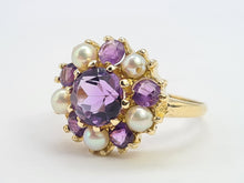 Load image into Gallery viewer, 0462: Vintage: 9ct Gold Lilac Amethysts Pearls Flower Head Ring- beautifully matched
