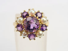 Load image into Gallery viewer, 0462: Vintage: 9ct Gold Lilac Amethysts Pearls Flower Head Ring- beautifully matched
