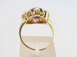 0462: Vintage: 9ct Gold Lilac Amethysts Pearls Flower Head Ring- beautifully matched