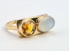 Load image into Gallery viewer, 0509: Vintage Exceptional 9ct Gold Moonstone Citrine Ring- rare, iconic
