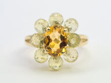 Load image into Gallery viewer, 0510: Vintage 9ct Gold Orange Citrine Peridots Flower Head Ring-Splendid
