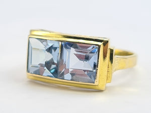 0513: Vintage Rare 18ct Gold Princess Cut Blue Spinels Ring- Statment