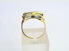 Load image into Gallery viewer, 0513: Vintage Rare 18ct Gold Princess Cut Blue Spinels Ring- Statment
