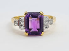 Load image into Gallery viewer, 0516: Vintage 18ct Gold Emerald Cut Amethyst 6 Diamonds Trefoil Set Ring- Date-Mark 1967
