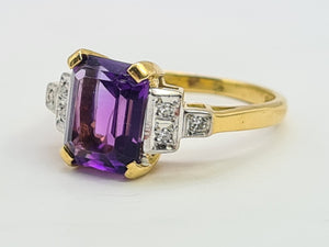 0516: Vintage 18ct Gold Emerald Cut Amethyst 6 Diamonds Trefoil Set Ring- Date-Mark 1967