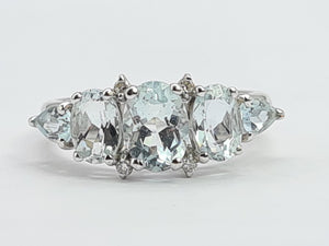 0519: Vintage: 9ct White Gold Blue Aquamarines Diamonds Dress Ring- Lovely combination