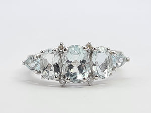 0519: Vintage: 9ct White Gold Blue Aquamarines Diamonds Dress Ring- Lovely combination