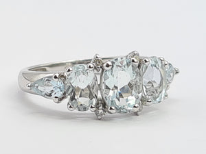 0519: Vintage: 9ct White Gold Blue Aquamarines Diamonds Dress Ring- Lovely combination