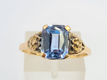 Load image into Gallery viewer, 0520: Vintage 9ct Gold  Emerald Cut Persian Blue Topaz Solitaire
