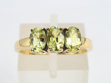 Load image into Gallery viewer, 0521: Vintage 9ct Gold Lime Green Peridot Trilogy- gorgeous
