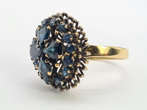 0646: Vintage: 18ct  Gold Blue Sapphires Statement Cocktail Ring