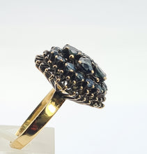 Load image into Gallery viewer, 0646: Vintage: 18ct  Gold Blue Sapphires Statement Cocktail Ring
