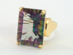 Vintage: 9ct Gold Emerald Cut Caribbean Topaz Statement Cocktail Ring