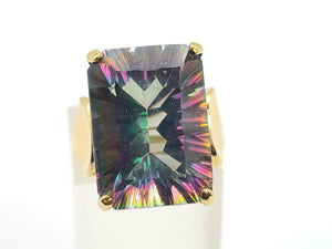 Vintage: 9ct Gold Emerald Cut Caribbean Topaz Statement Cocktail Ring