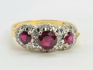 0664: Vintage: luscious 18ct Gold Rubies Diamonds Ring- Date Mark 1976