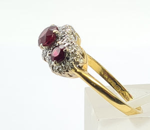 0664: Vintage: luscious 18ct Gold Rubies Diamonds Ring- Date Mark 1976