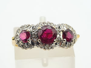 0664: Vintage: luscious 18ct Gold Rubies Diamonds Ring- Date Mark 1976