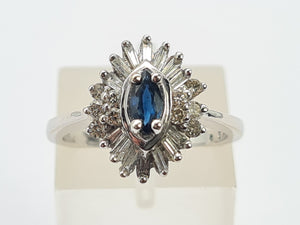 0527: Vintage: 9ct White Gold Cornflower Blue Sapphire Diamonds (0.45ct) Cluster Ring